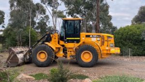 earth movers Kilmore